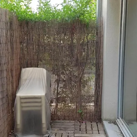 • Superbe 2 à 4 Personnes De 33m² En Rez-de-chaussée • Appartement Toulouse